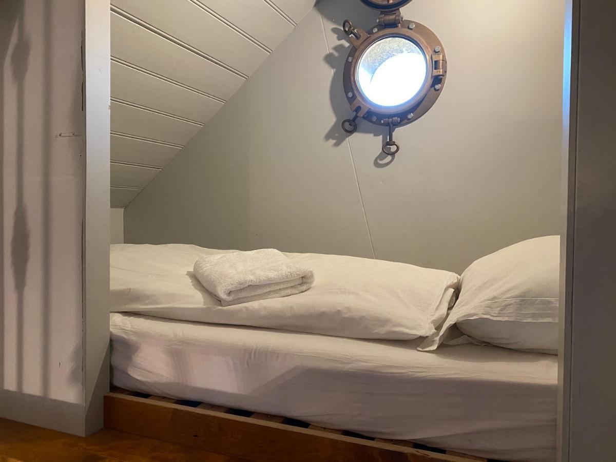 B&B De Lage Zwaluw Zwaluwe Exteriör bild